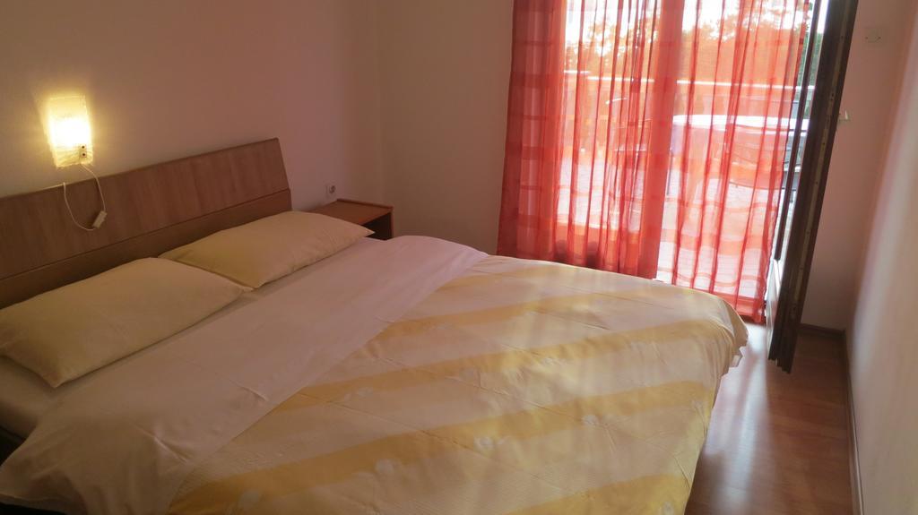 Apartment Josipa Malinska Esterno foto